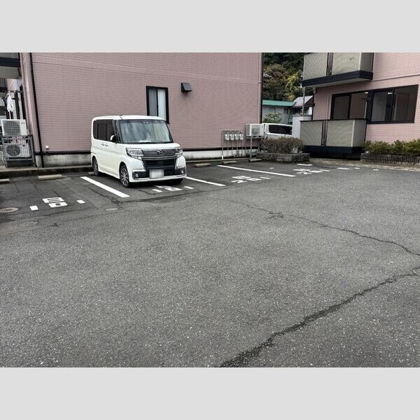 駐車場 (駐車場)