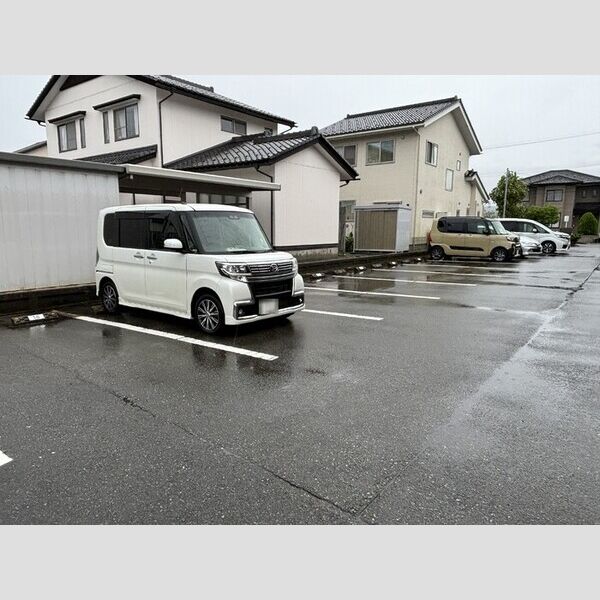 駐車場 (駐車場)