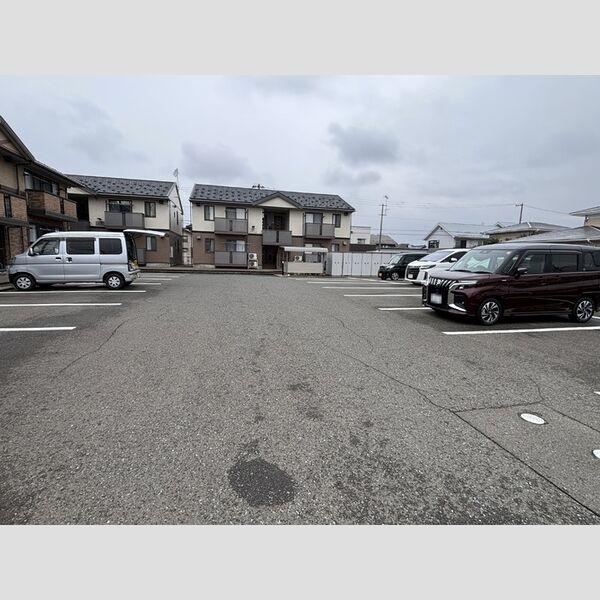 駐車場 (駐車場)