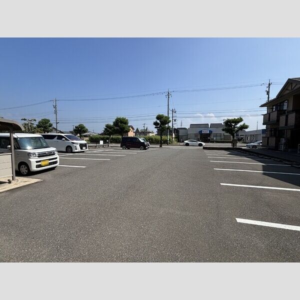 駐車場 (駐車場)