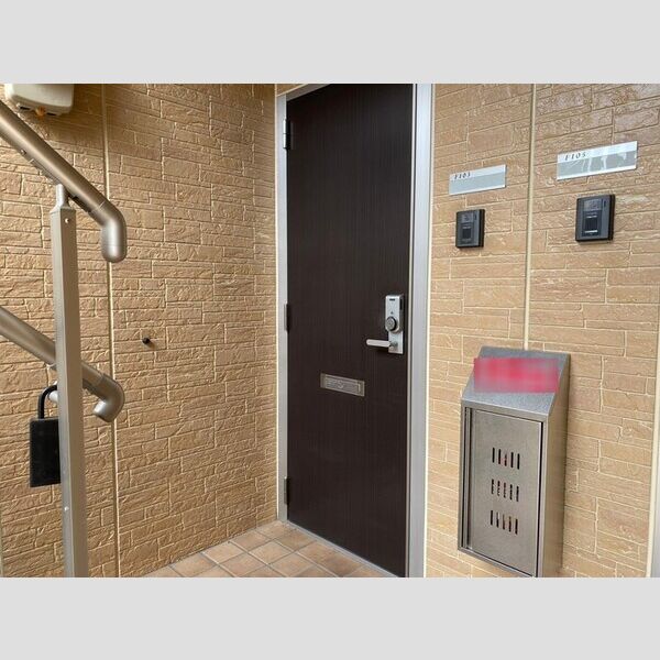 エントランス (玄関ドア)