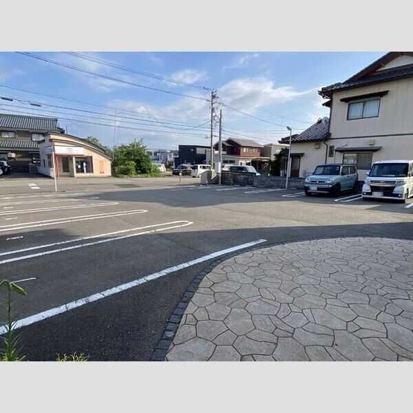 駐車場 (駐車場)