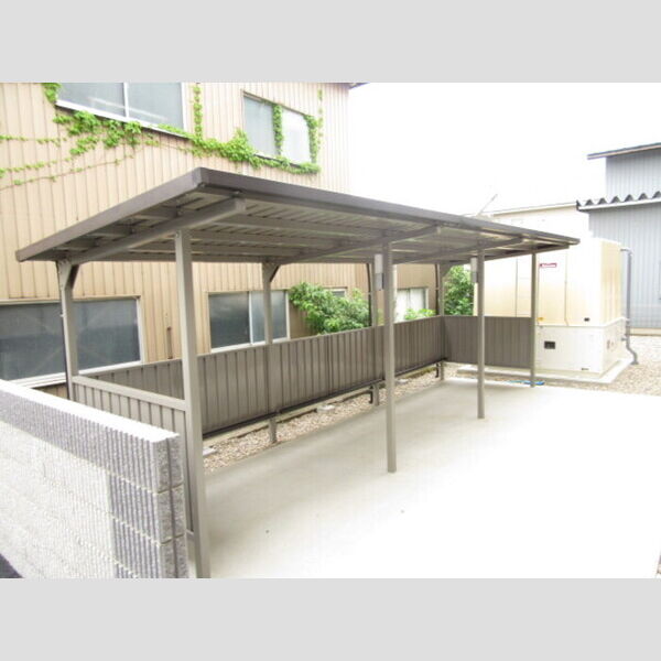 現地周辺 (駐輪場)