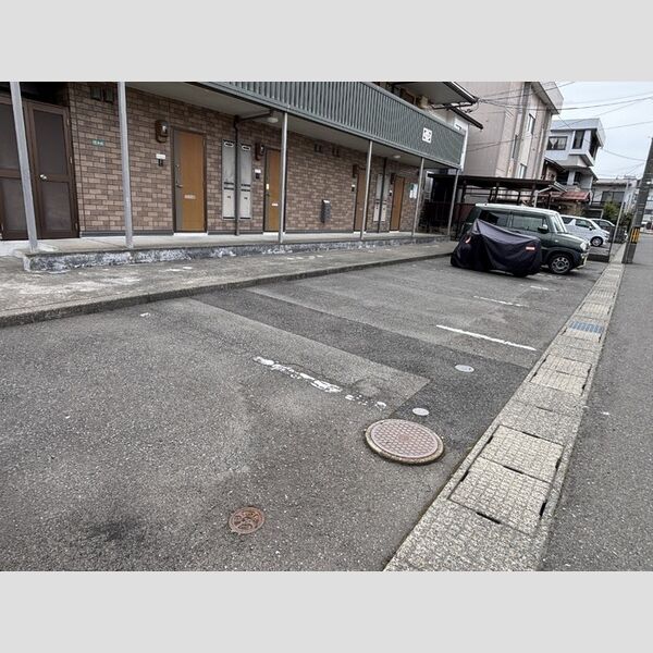 駐車場 (駐車場)