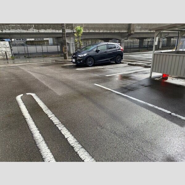 駐車場 (駐車場)