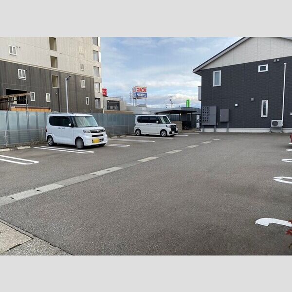 駐車場 (駐車場)