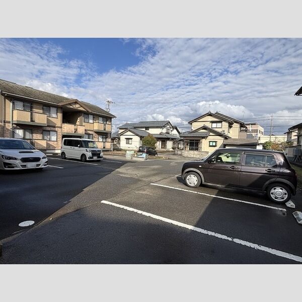 駐車場 (駐車場)