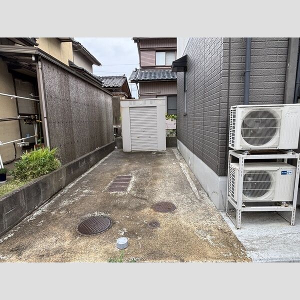 駐車場 (駐車場)