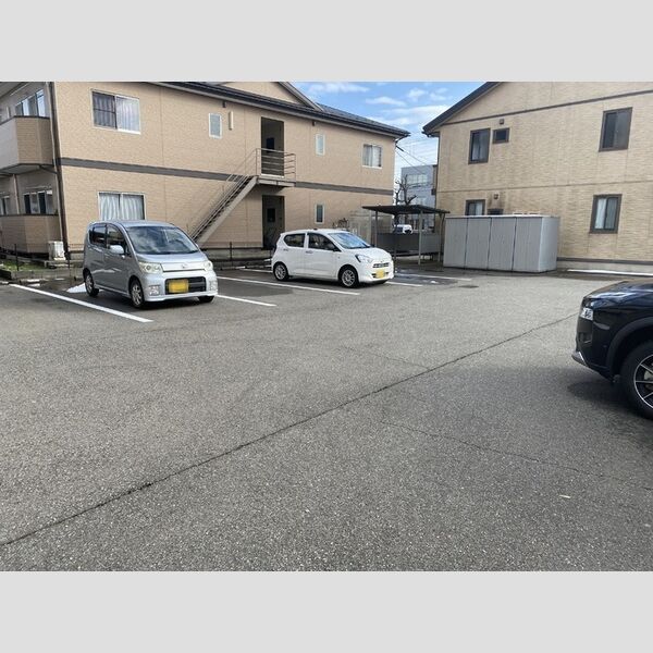 駐車場 (駐車場)
