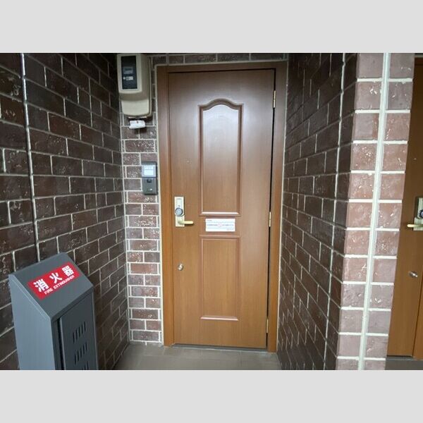 エントランス (玄関ドア)