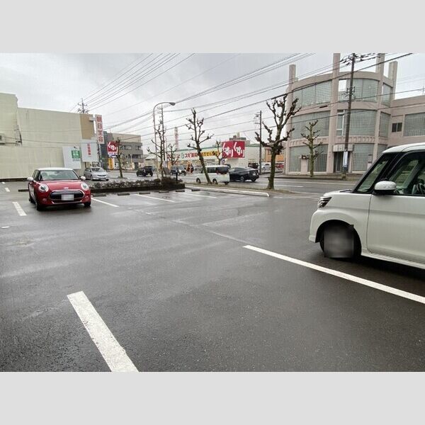 駐車場 (駐車場)