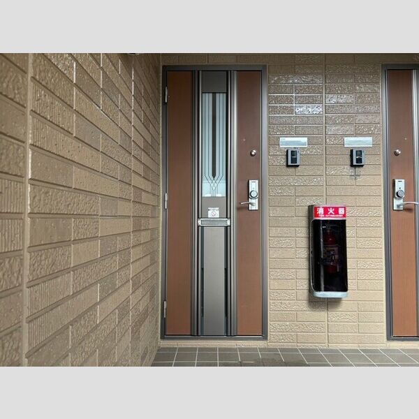 エントランス (玄関ドア)