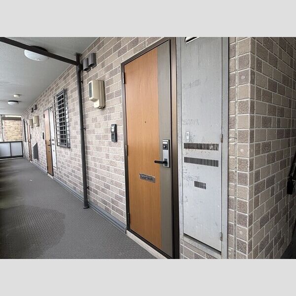 エントランス (玄関ドア)