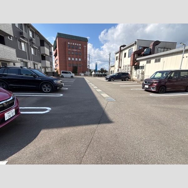 駐車場 (駐車場)