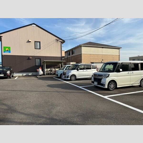 駐車場 (駐車場)