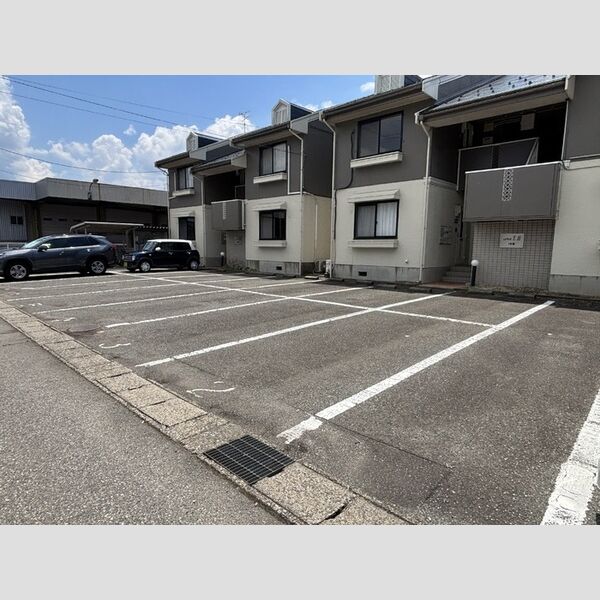 駐車場 (駐車場)