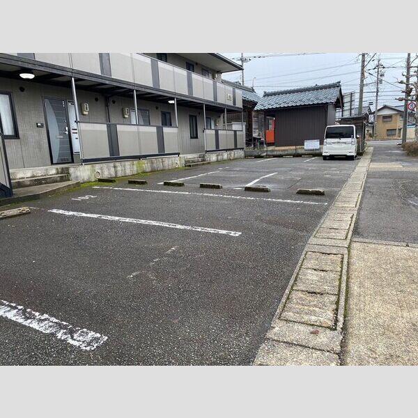 駐車場 (駐車場)