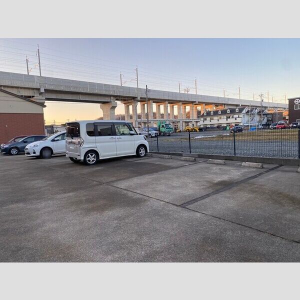 駐車場 (駐車場)