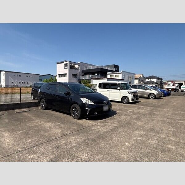 駐車場 (駐車場)