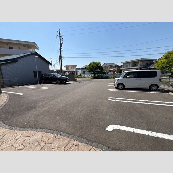 駐車場 (駐車場)