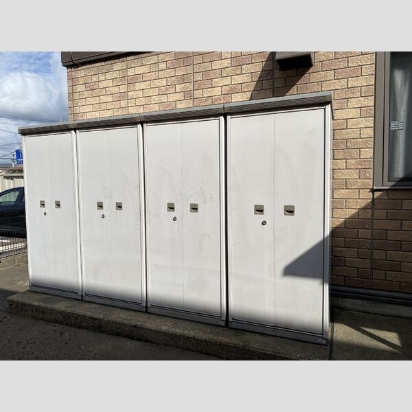 現地周辺 (室外物置)