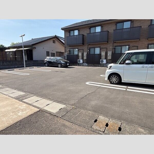 駐車場 (駐車場)