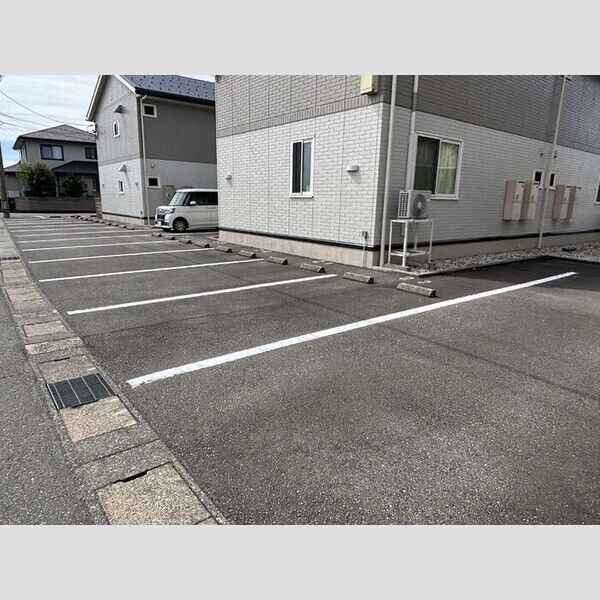 駐車場 (駐車場)