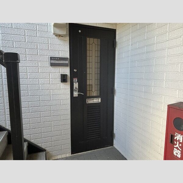 エントランス (玄関ドア)