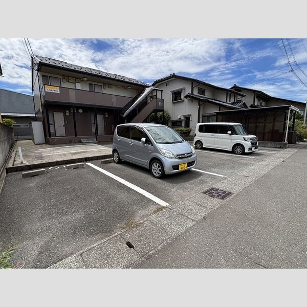 駐車場 (駐車場)