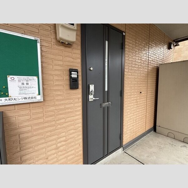 エントランス (玄関ドア)