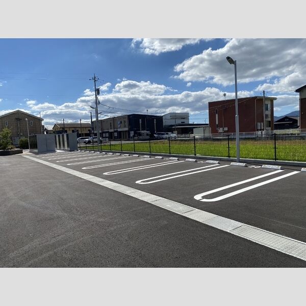 駐車場 (駐車場)