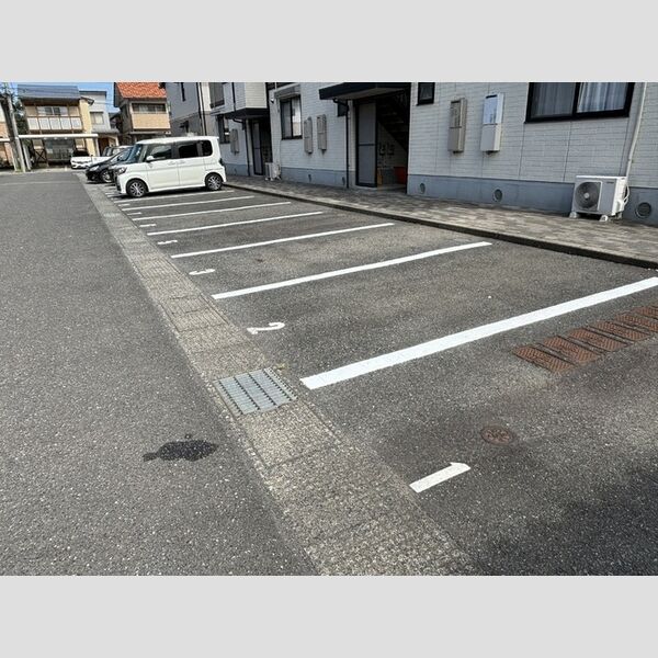 駐車場 (駐車場)
