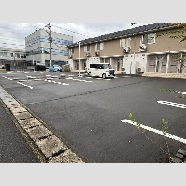 駐車場 (駐車場)