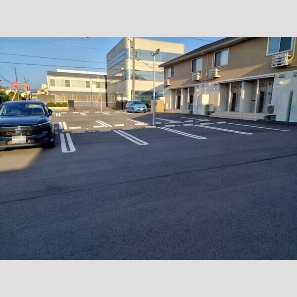 駐車場 (駐車場)