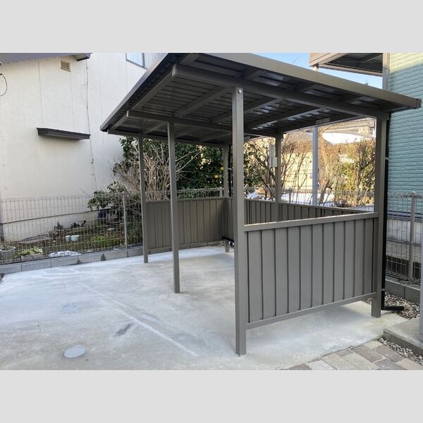 現地周辺 (駐輪場)