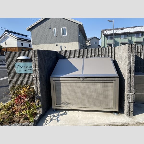 現地周辺 (ゴミステーション)