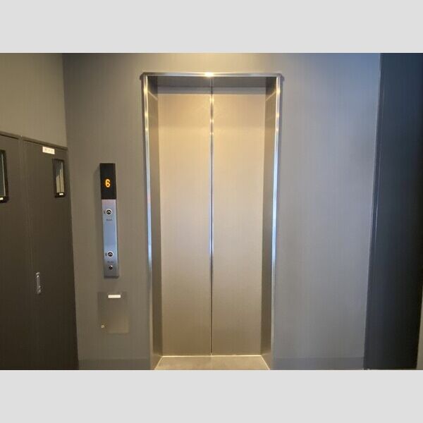 現地周辺 (エレベーター)