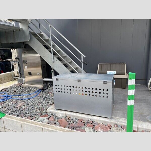 現地周辺 (ゴミステーション)