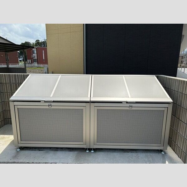 現地周辺 (ゴミステーション)