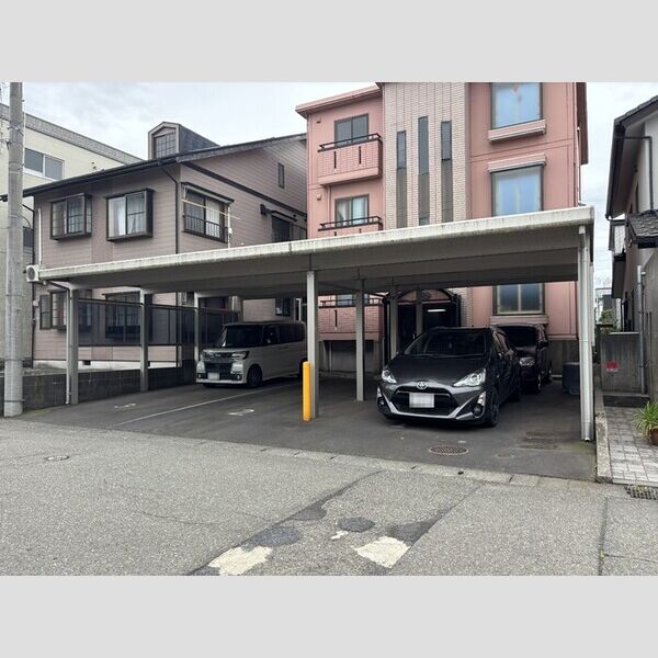 駐車場 (カーポート)