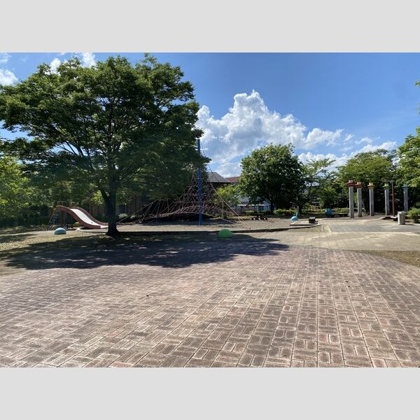 現地周辺 (公園)