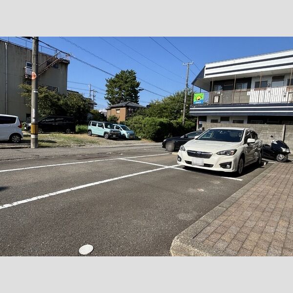 駐車場 (駐車場)