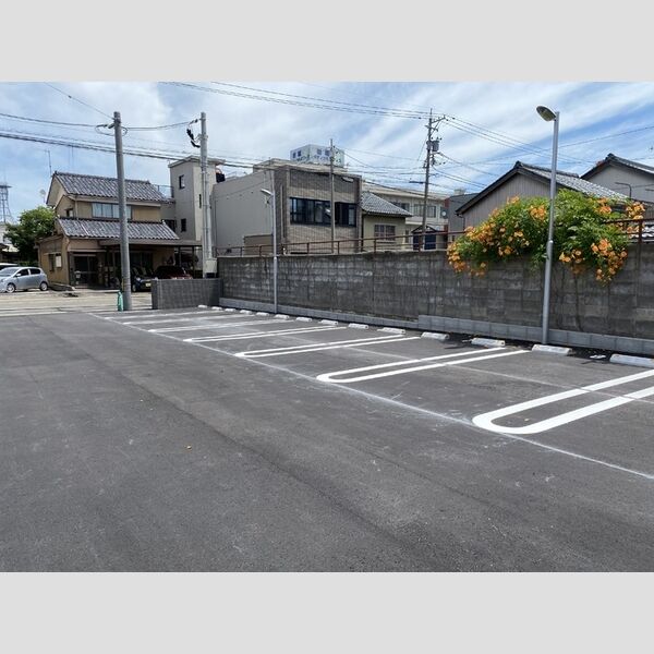 駐車場 (駐車場)