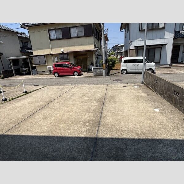 駐車場 (駐車場)