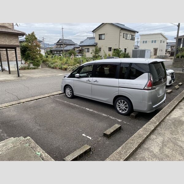 駐車場 (駐車場)