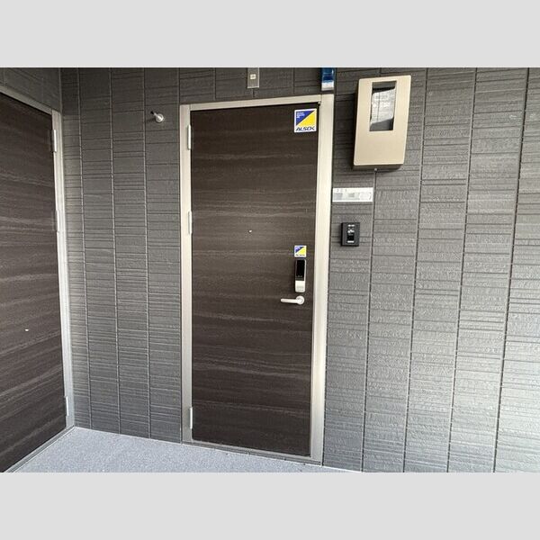 エントランス (玄関ドア)