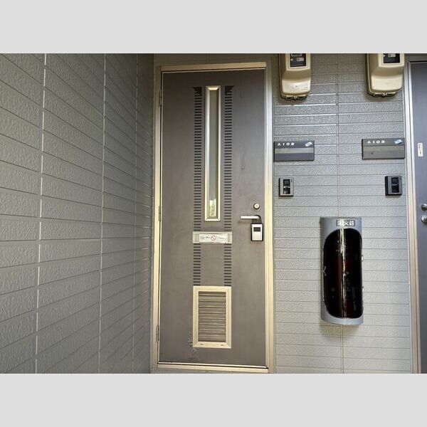 エントランス (玄関ドア)