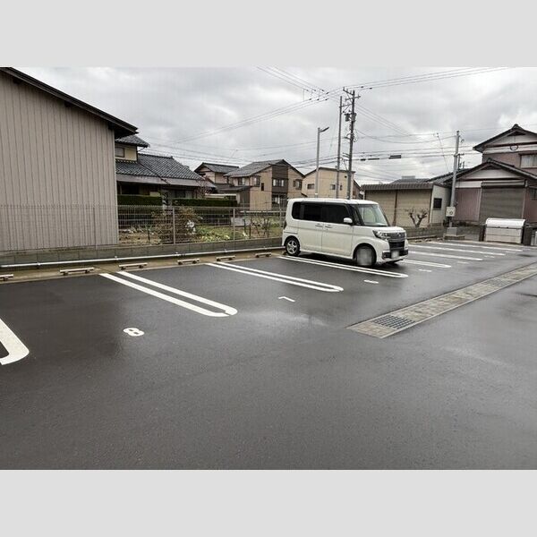駐車場 (駐車場)