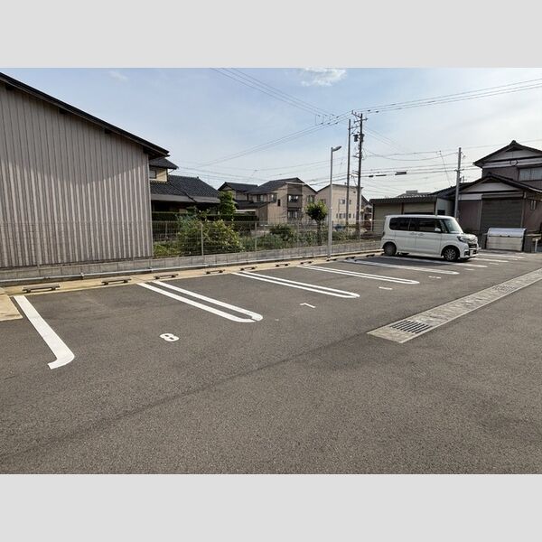 駐車場 (駐車場)