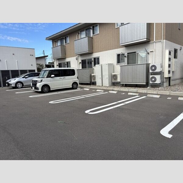 駐車場 (駐車場)